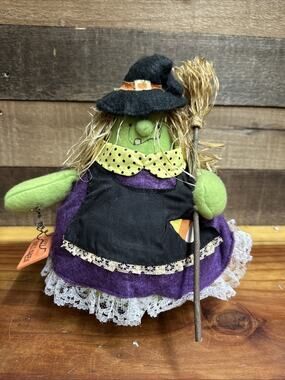 Michael’s Round Witch with Broom Halloween Figure Decor 10”